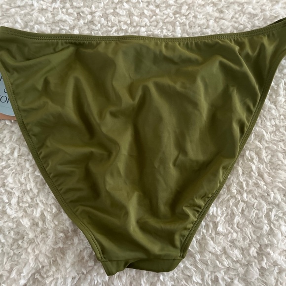 Shade & Shore Green High-Cut Bikini Bottoms - Picture 4 of 4